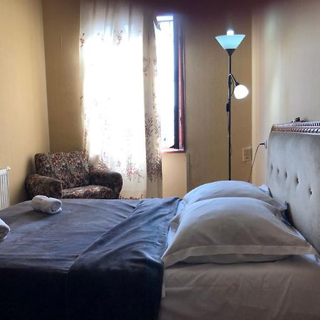 Lucky Family Hotel Tbilisi ภายนอก รูปภาพ