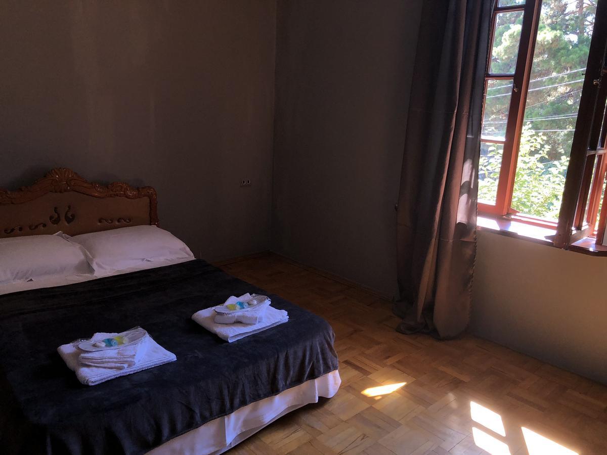 Lucky Family Hotel Tbilisi ภายนอก รูปภาพ