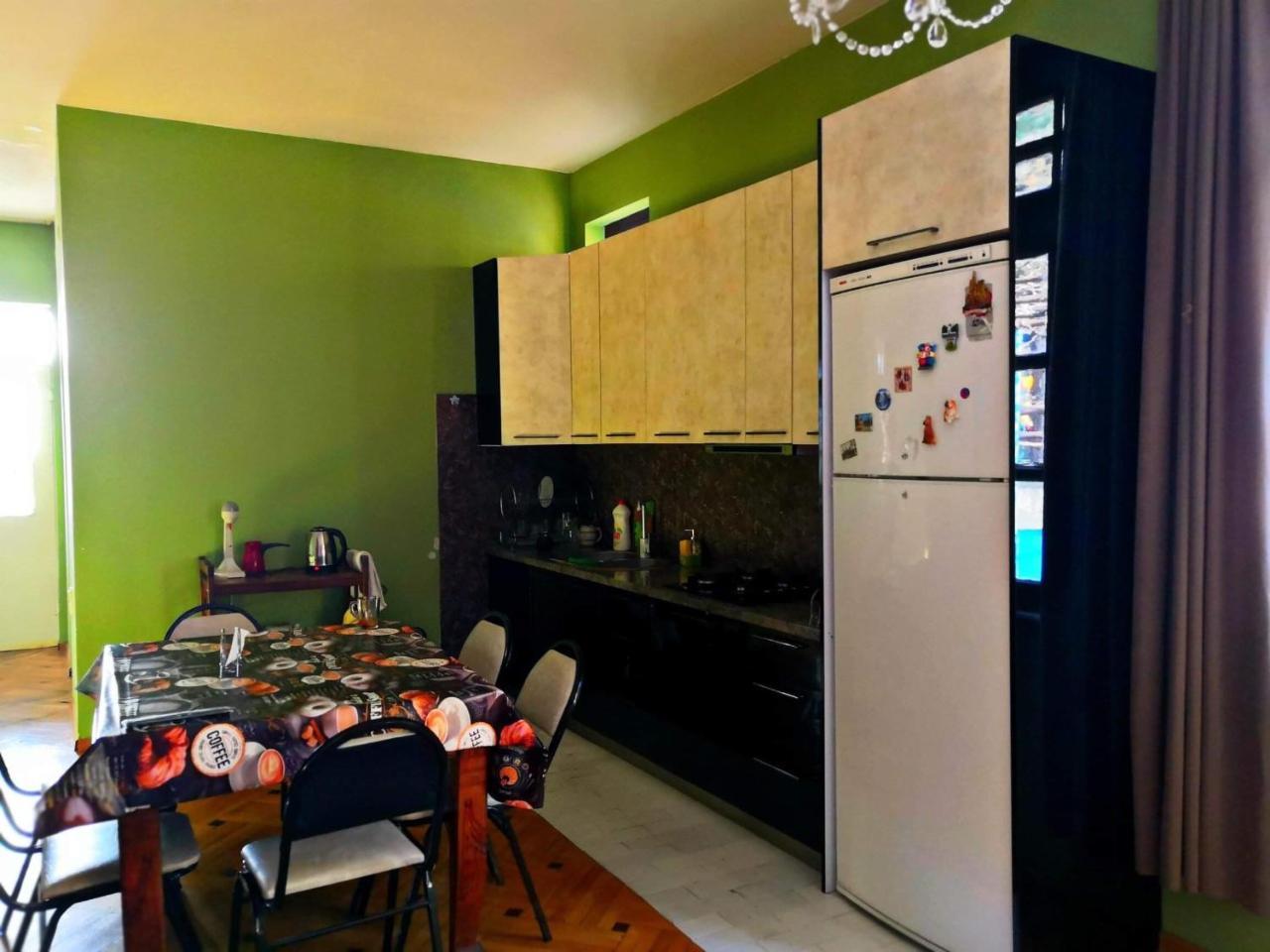 Lucky Family Hotel Tbilisi ภายนอก รูปภาพ