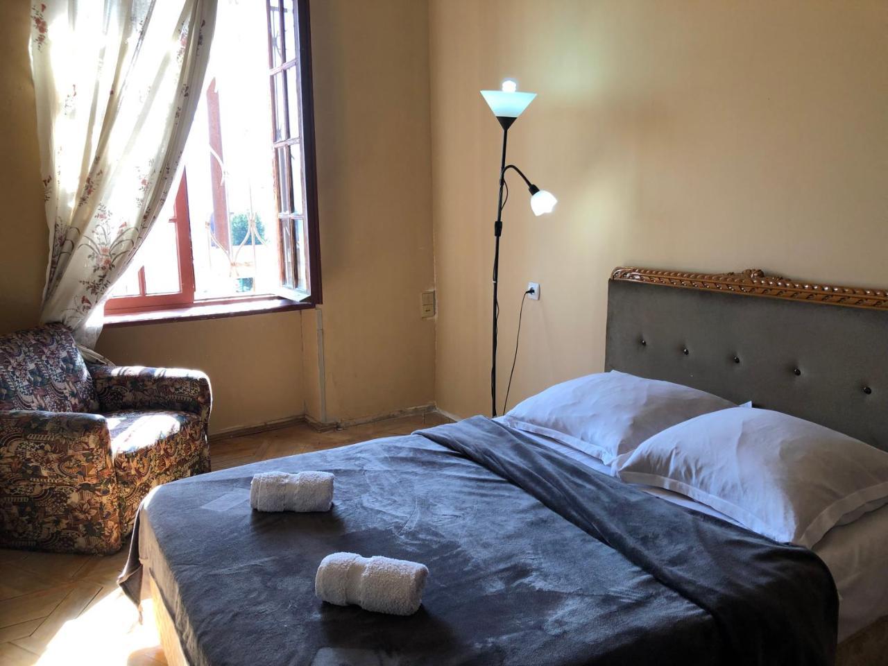 Lucky Family Hotel Tbilisi ภายนอก รูปภาพ