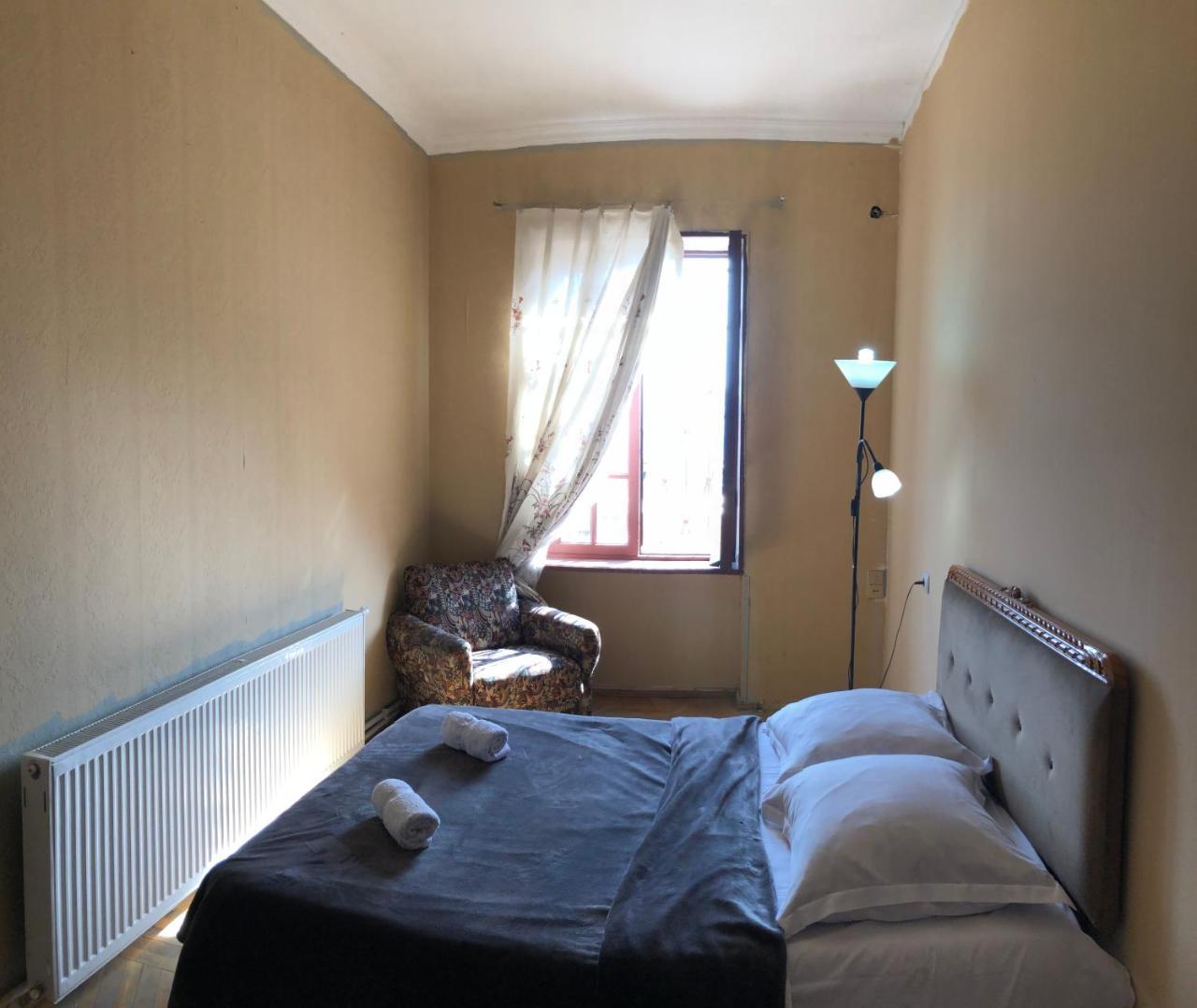 Lucky Family Hotel Tbilisi ภายนอก รูปภาพ