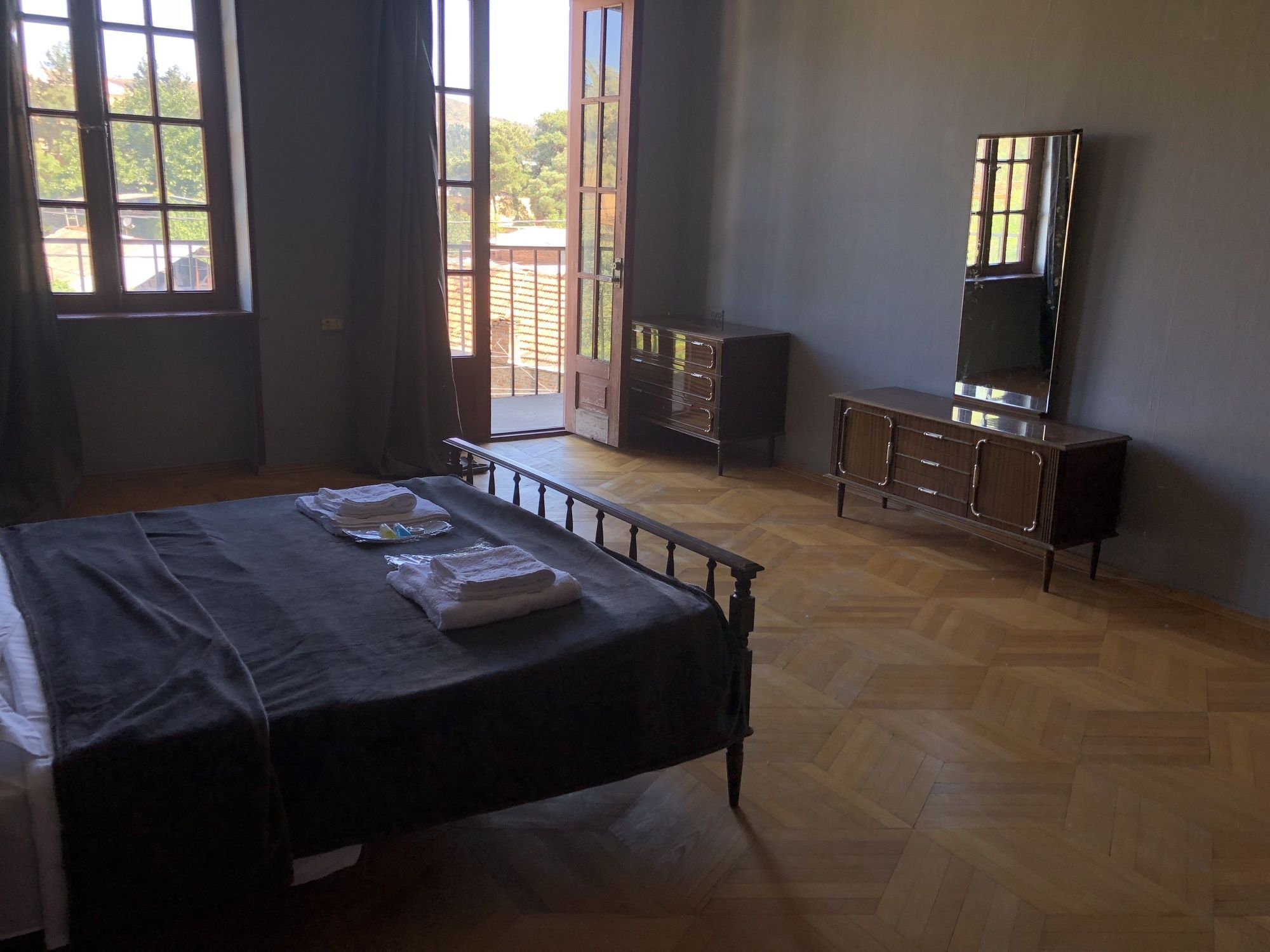 Lucky Family Hotel Tbilisi ภายนอก รูปภาพ