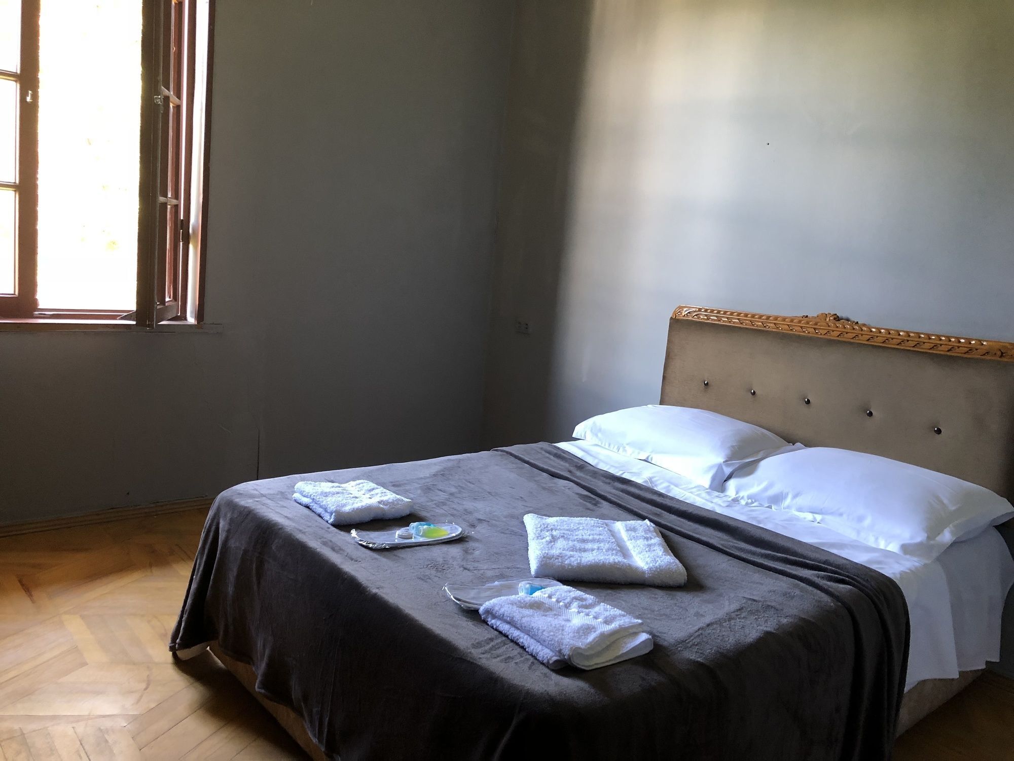 Lucky Family Hotel Tbilisi ภายนอก รูปภาพ